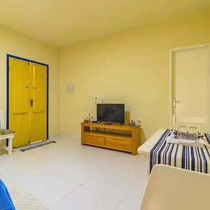  Quarto em Acomodações Particulares Suítes B6