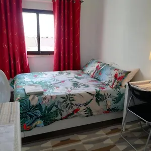 Anthony's Place Quarto em Acomodações Particulares Almada